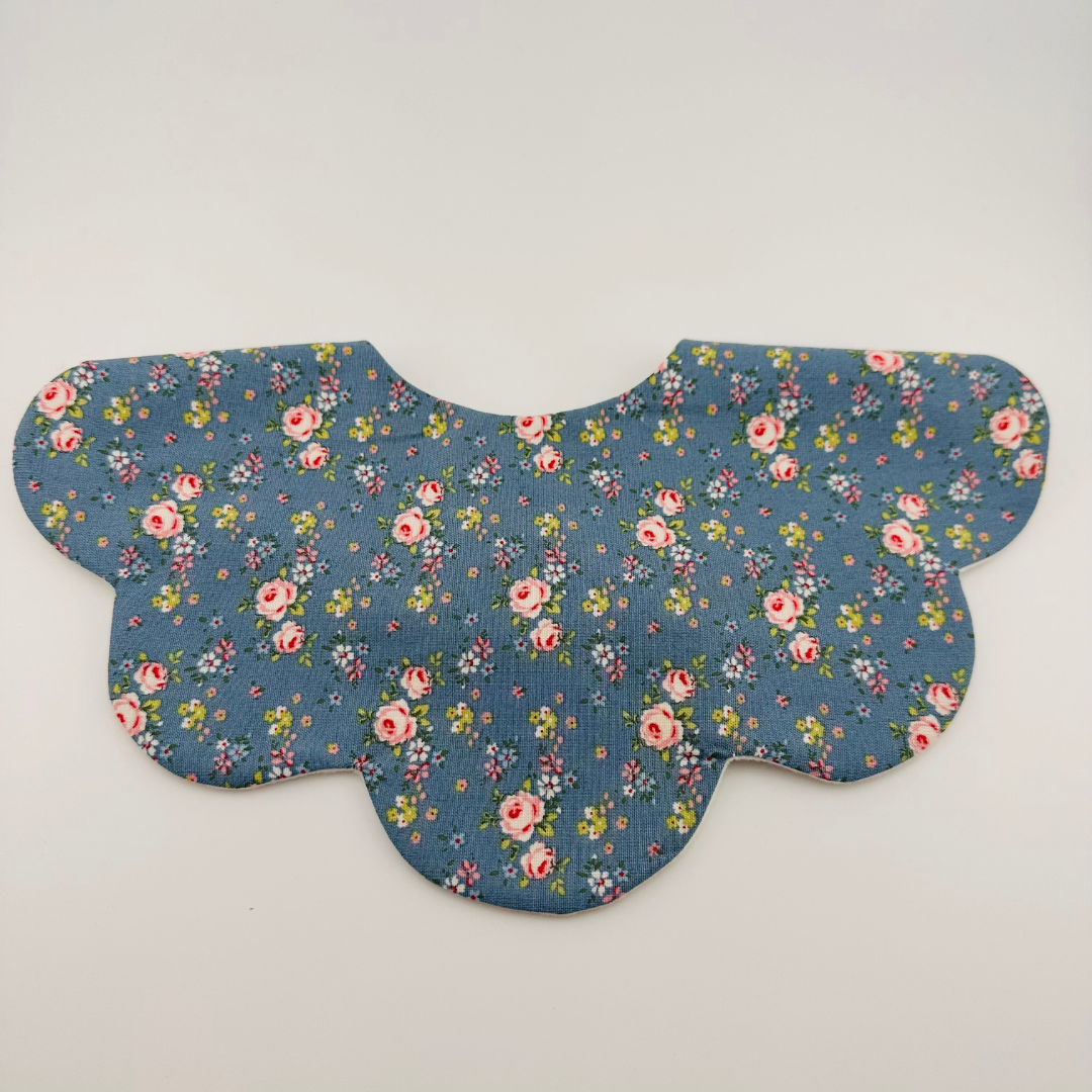 Scalloped Baby Bib – Blue and Pink Rose Print