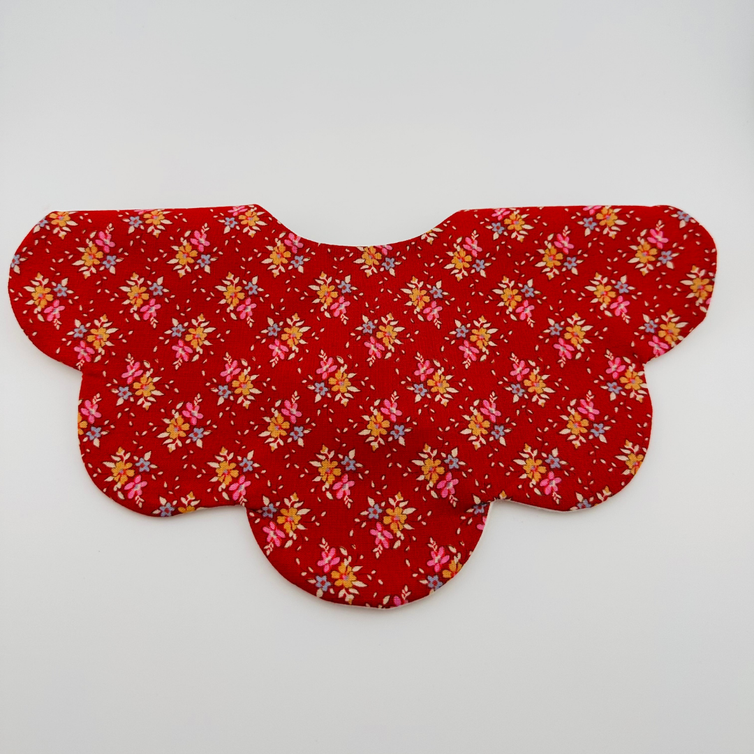 Scalloped Baby Bib – Red Floral Print