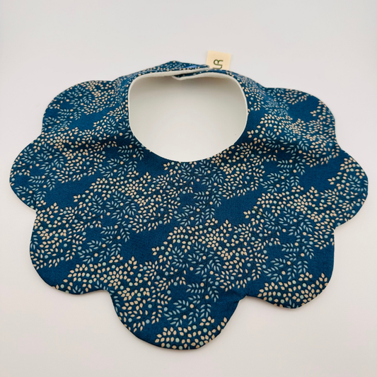 Scalloped Baby Bib – Blue and Beige Print