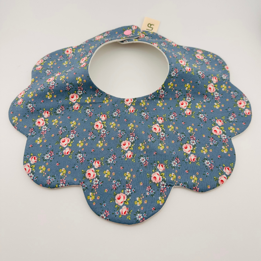 Scalloped Baby Bib – Blue and Pink Rose Print