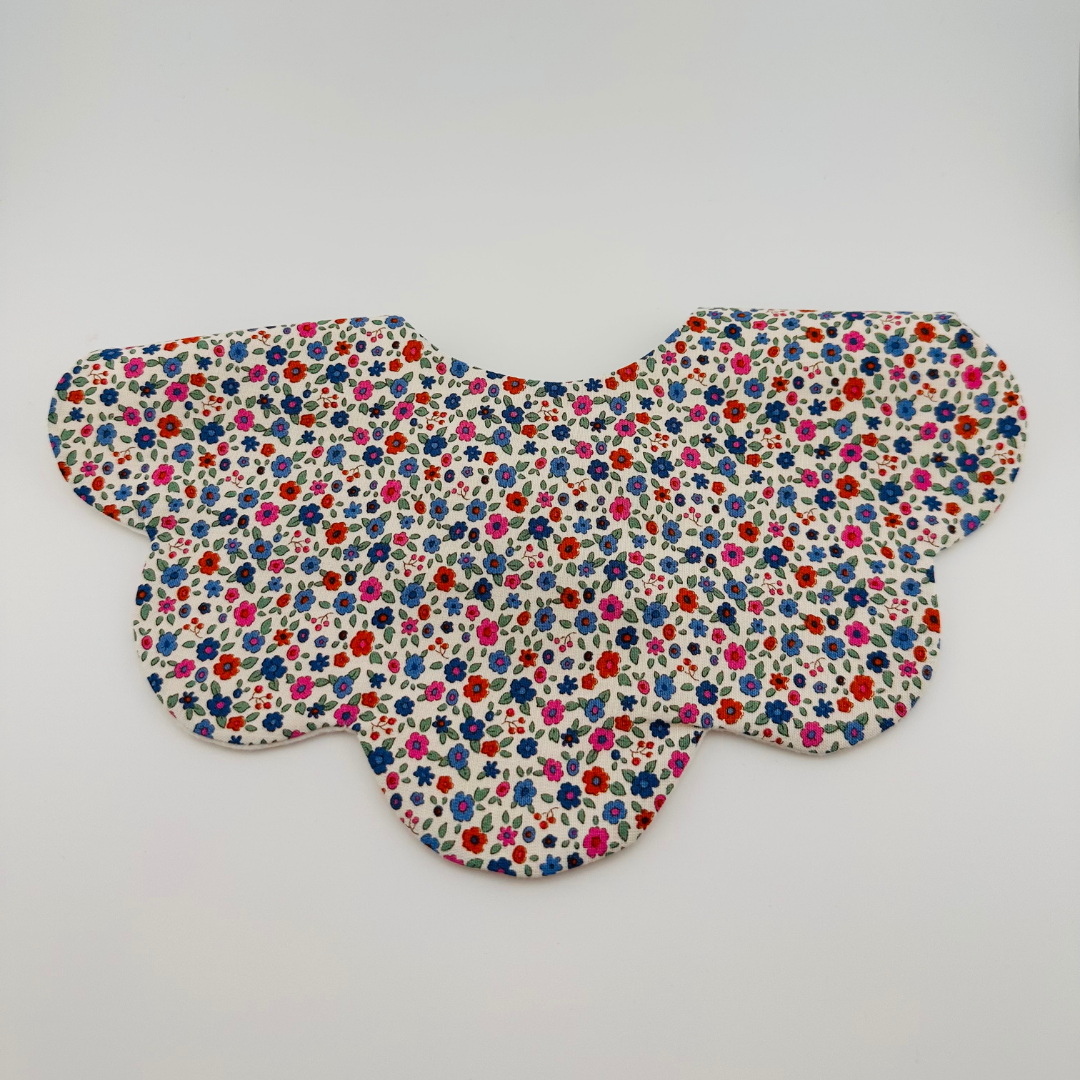Scalloped Baby Bib – Red, Blue and Pink Ditsy Print