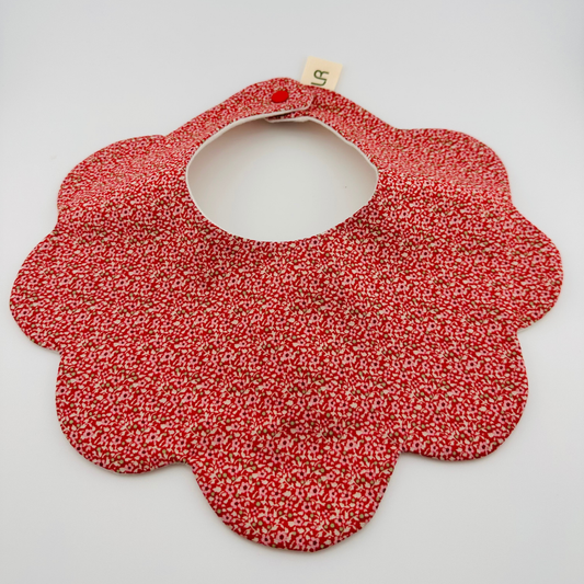Scalloped Baby Bib – Red Ditsy Print