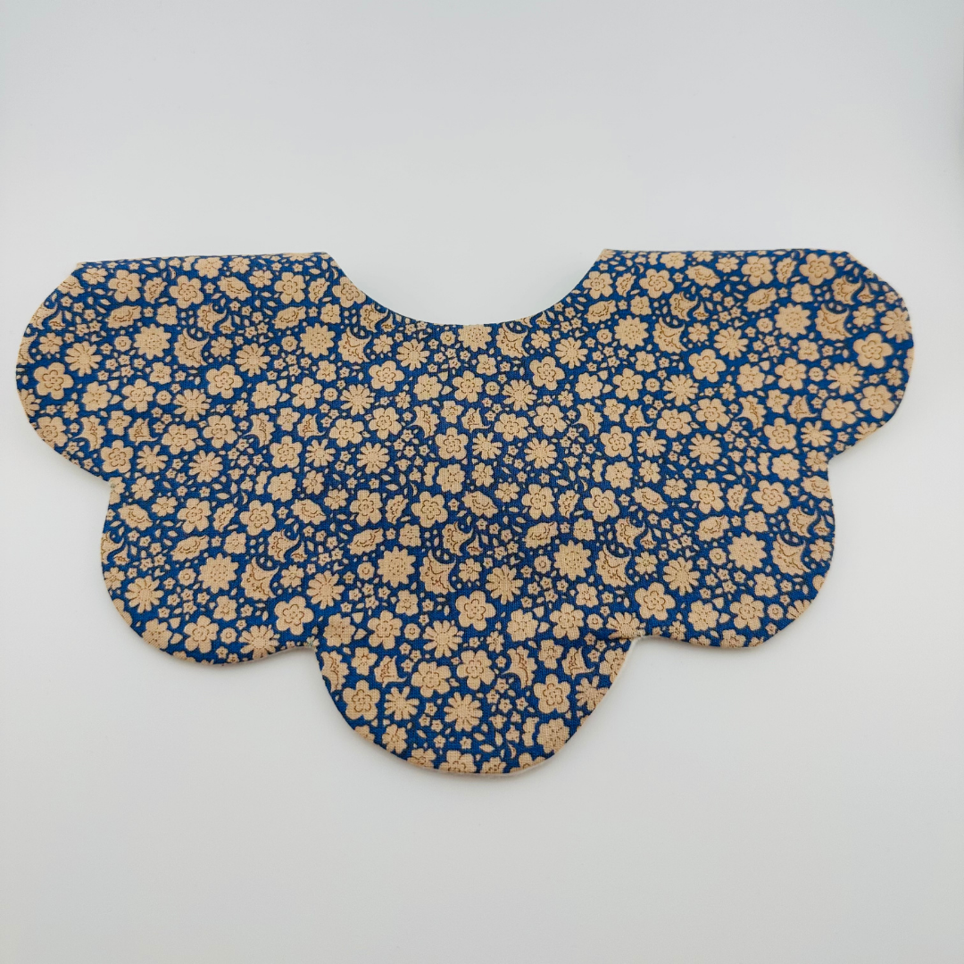 Scalloped Baby Bib – Blue and Beige Floral Print